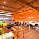 公寓 查莱讷木屋酒店